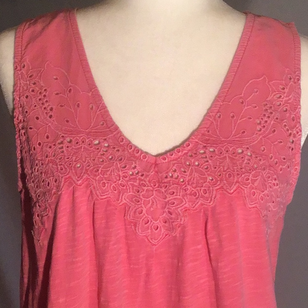 LUCKY BRAND top